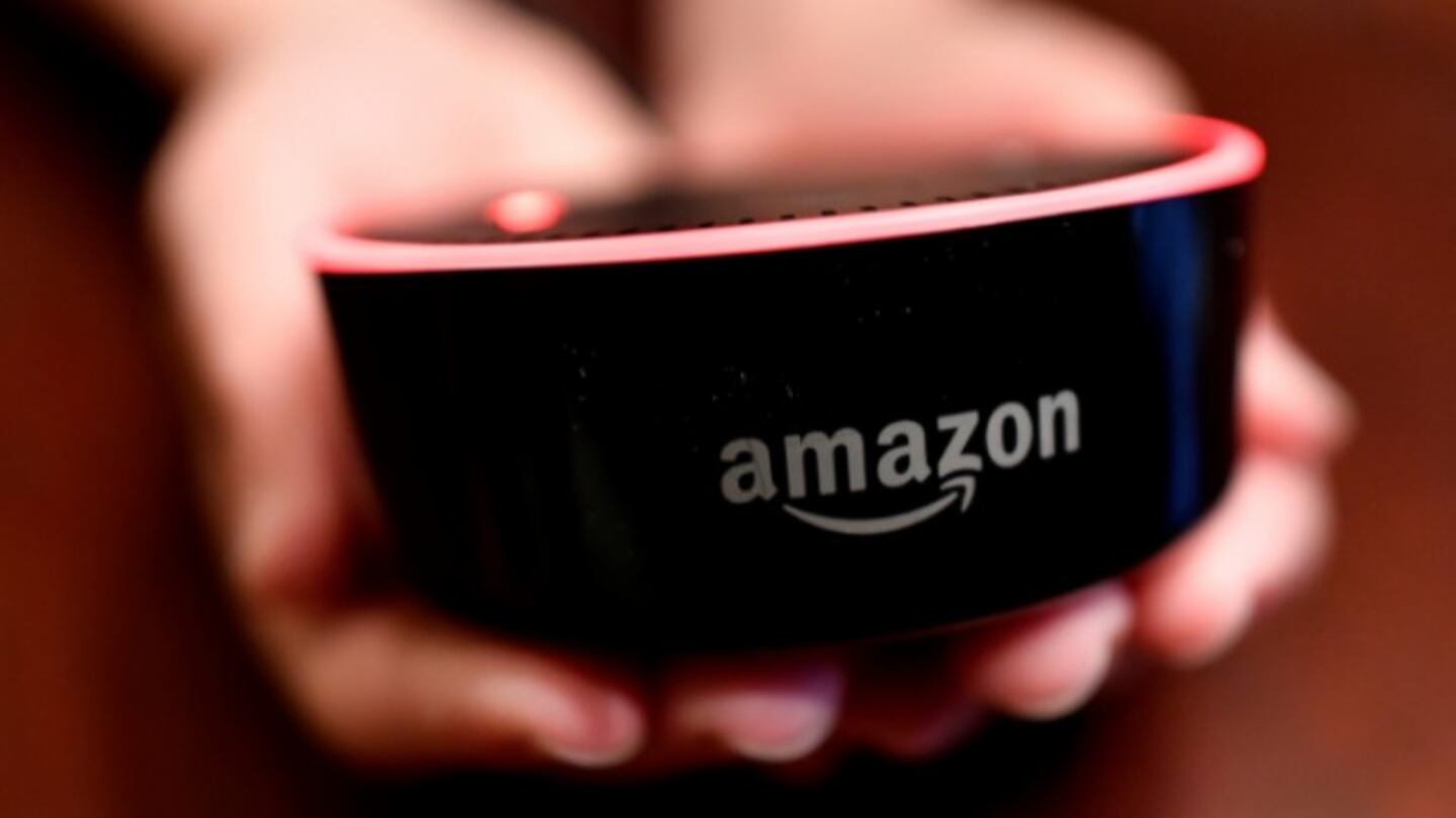 Los altavoces Amazon Echo guardan información en su memoria que permanece tras resetearlos. Foto: AP.