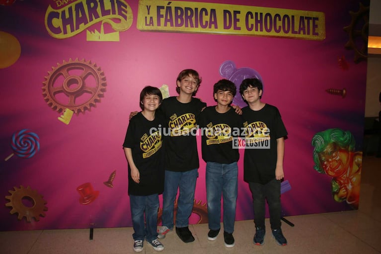 Los chicos que forman parte del elenco de "Charlie y la fábrica de chocolate". (Foto: Movilpress)