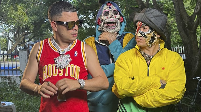 Los Chinchillos del Caribe y Jowell disfrutan del éxito de “Pa Que Sudes”