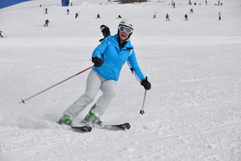 Los días en la nieve del clan Darín junto a Úrsula Corberó, la bella novia del Chino: amor y diversión en Bariloche