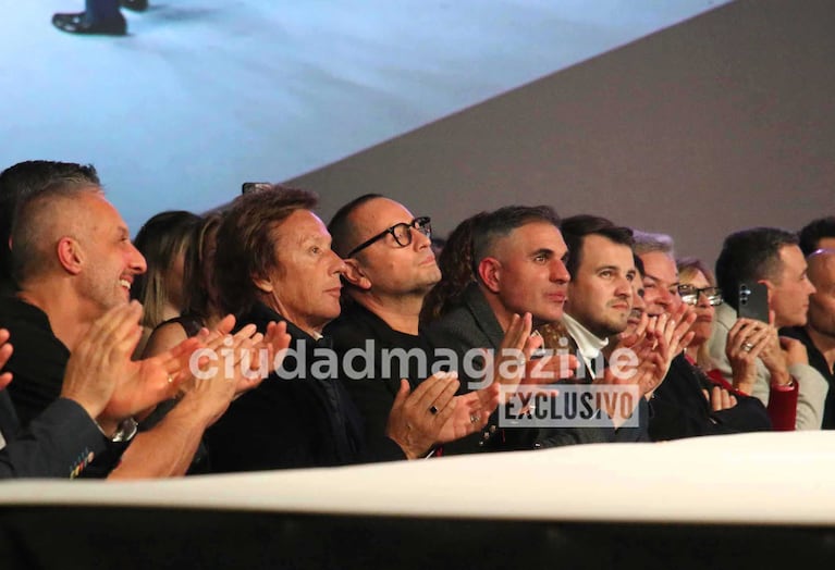 Los espectadores disfrutaron del desfile más top de la Argentina (Foto: Movilpress)