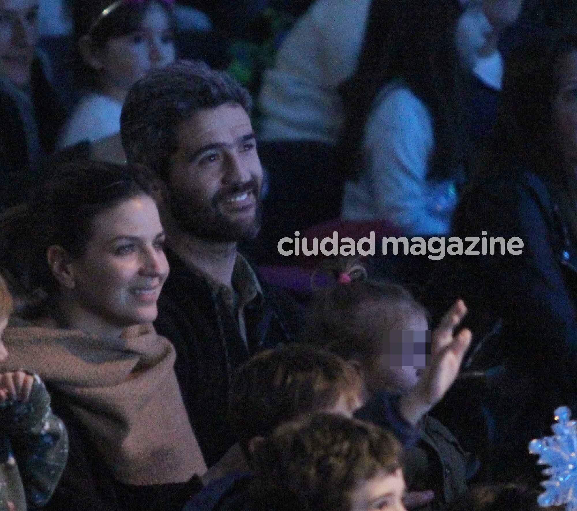  Los famosos disfrutaron con sus niños el show de Disney on Ice (Foto: Movilpress)