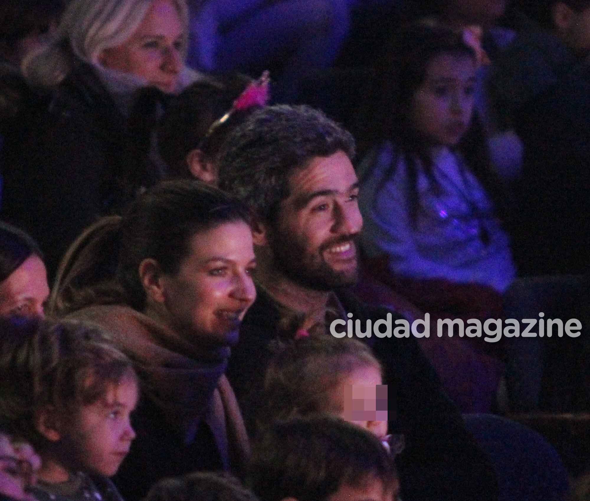  Los famosos disfrutaron con sus niños el show de Disney on Ice (Foto: Movilpress)