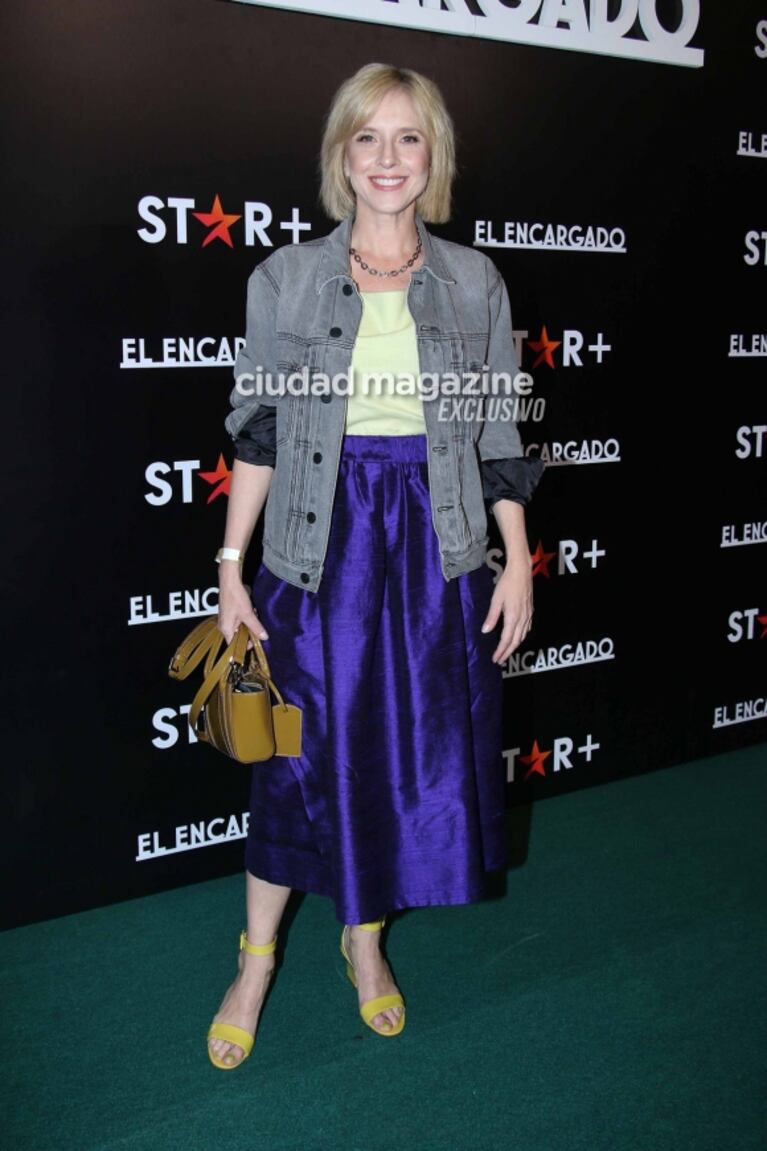 Los famosos en el estreno de El Encargado: Guillermo Francella, su familia y el súper look de China Suárez