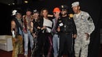 Los famosos en el show de Village People en el Luna Park
