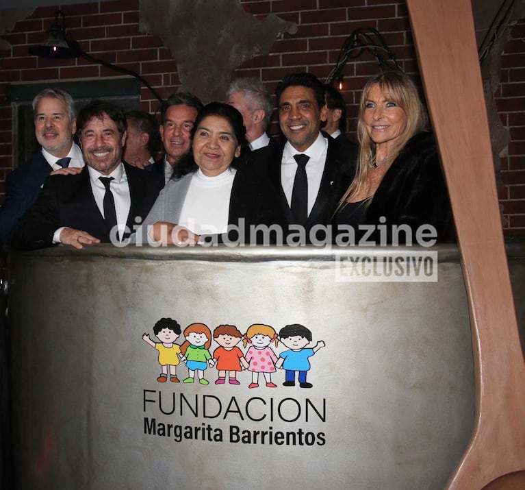 Los famosos en la cena de Margarita Barrientos (Foto: Movilpress)