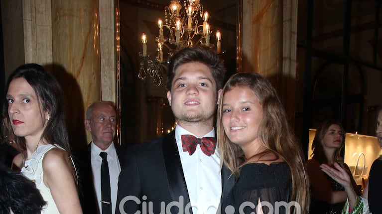 Los famosos en la gala benéfica de Araceli González para Pilares de esperanza. Foto: Movilpress