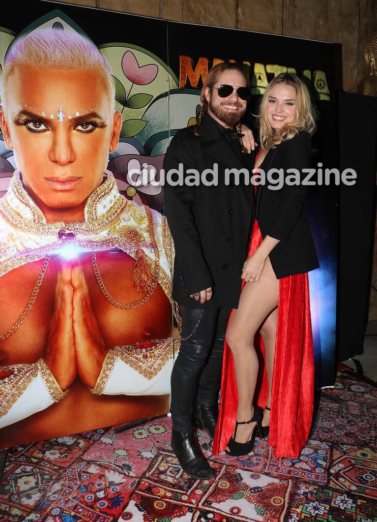 Los famosos en la gala especial de Mahatma (Fotos: Movilpress).
