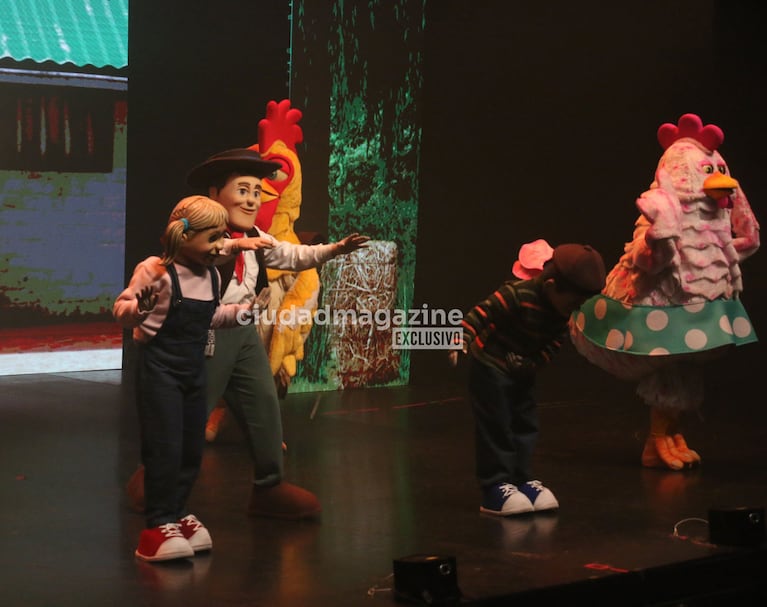 Los famosos en la Granja de Zenon (Foto: Movilpress).