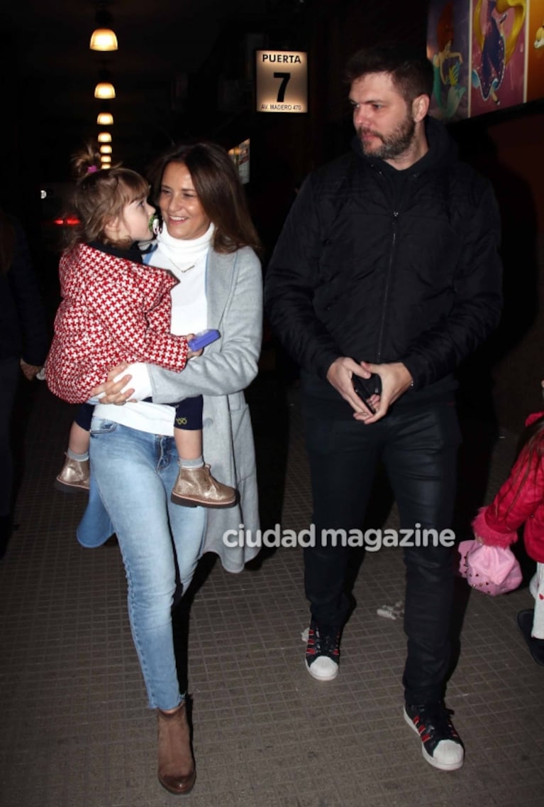 Los famosos llevaron a sus hijos a ver Soy Luna: las fotos y los looks invernales