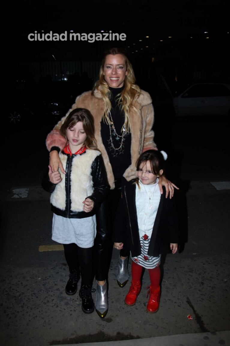 Los famosos llevaron a sus hijos a ver Soy Luna: las fotos y los looks invernales