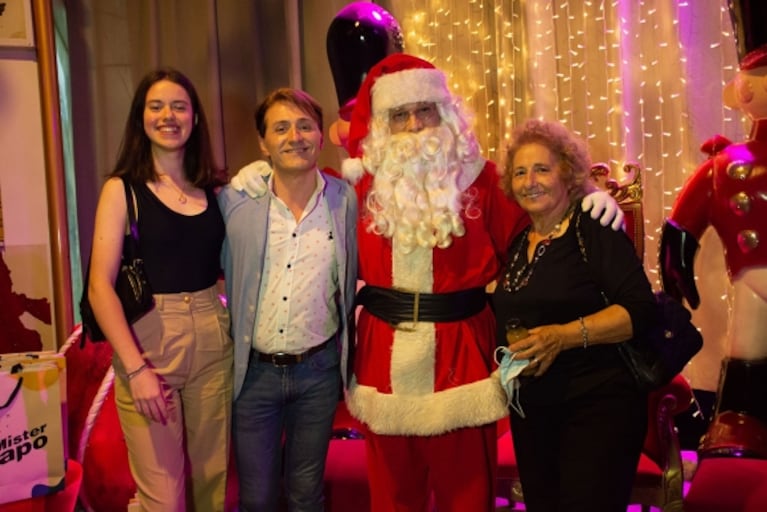 Los famosos y sus familias disfrutaron de Una Mágica Navidad: las tiernas fotos del estreno 