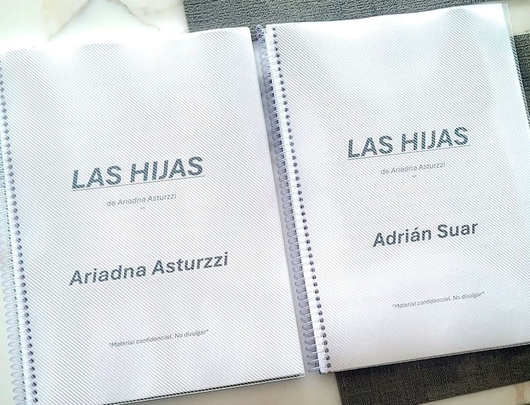 Los guiones de Las Hijas, la obra de Ariadna Asturzzi dirigida por Adrián Suar.