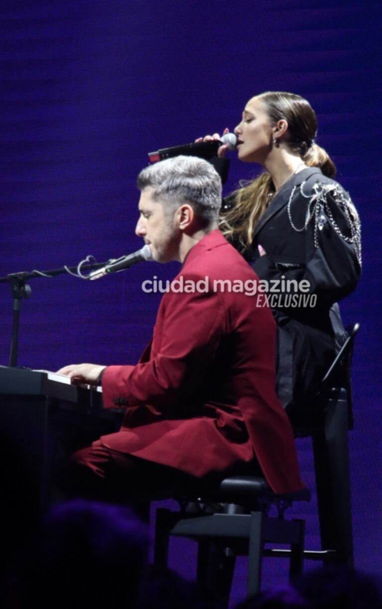 Los impactantes looks de los Premios Gardel: de Tini Stoessel y Rusherking a Cazzu y Abel Pintos