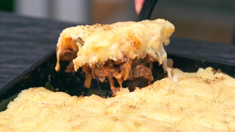 Los ingredientes para hacer irresistible un pastel de papas. Foto: Cucinare.TV.