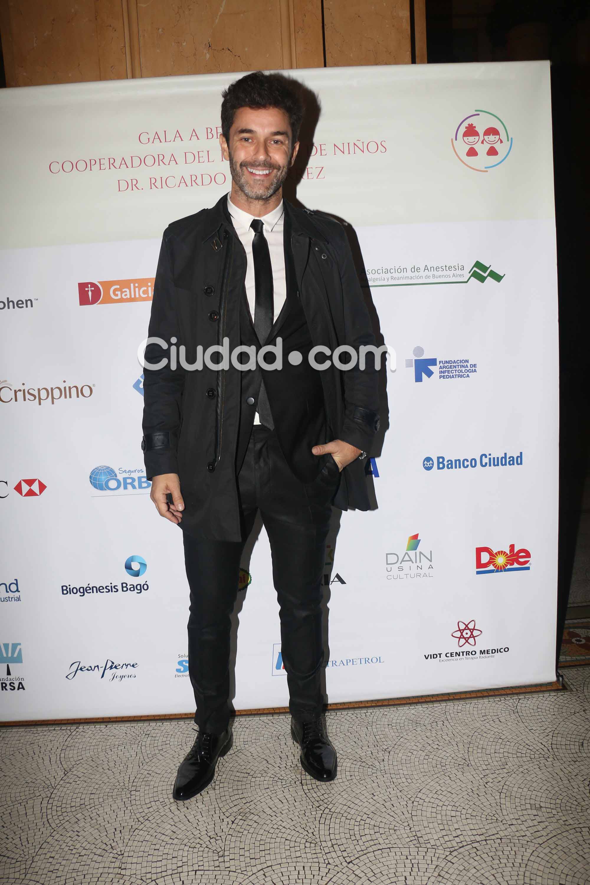 Los looks de las celebrities en la gala del Hospital de Niños en el teatro Colón. (Foto: Movilpress)