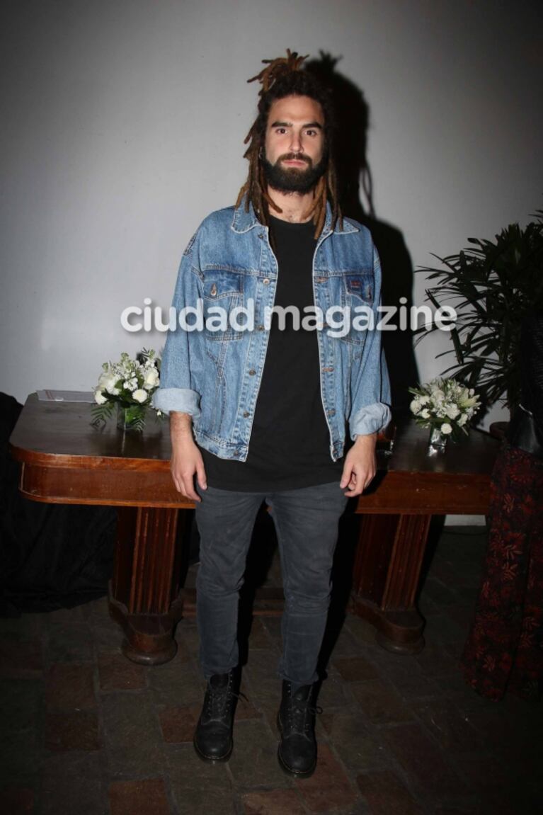 Los looks de los protagonistas de Fanny la fan, en la presentación de la tira: mirá de quiénes eran fanáticos en su adolescencia