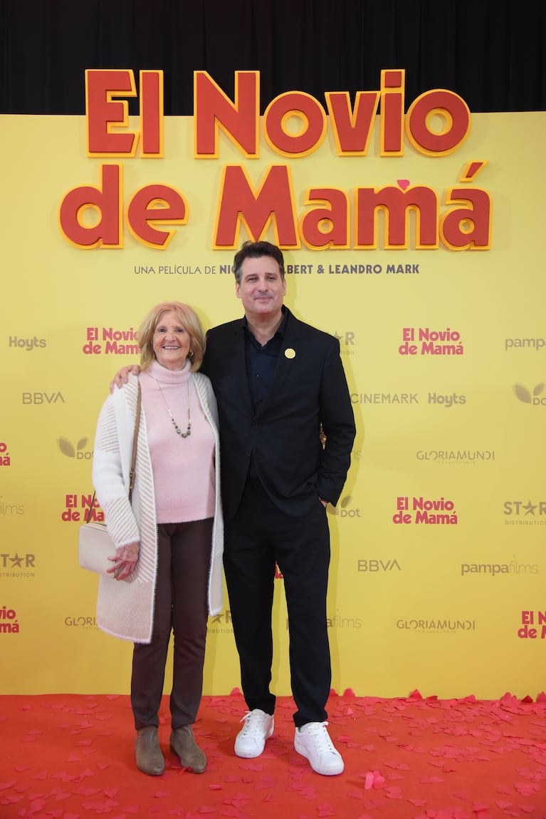 Los looks en la avant premiere de “El novio de mamá”, la comedia con José María Listorti y Dani La Chepi