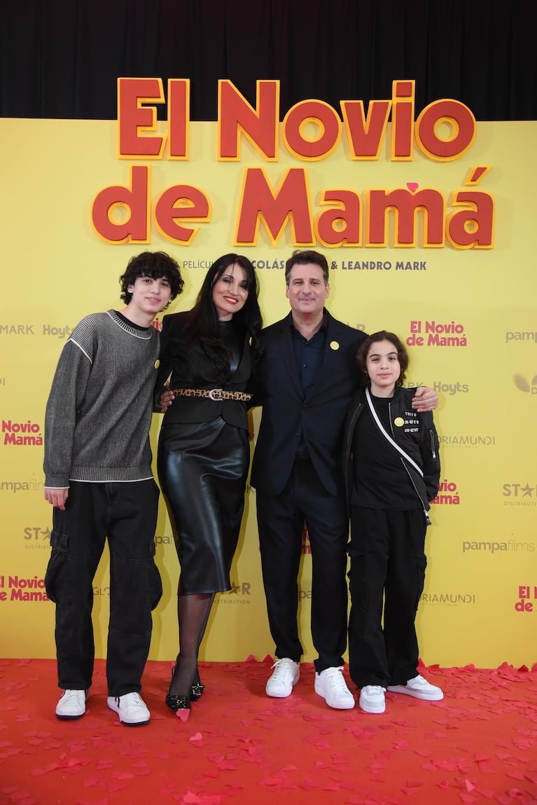 Los looks en la avant premiere de “El novio de mamá”, la comedia con José María Listorti y Dani La Chepi