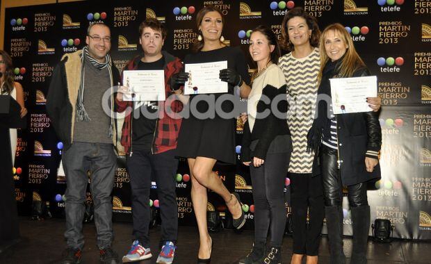 Los looks en la entrega de diplomas a los nominados a los Martín Fierro (Foto: Jennifer Rubio).  