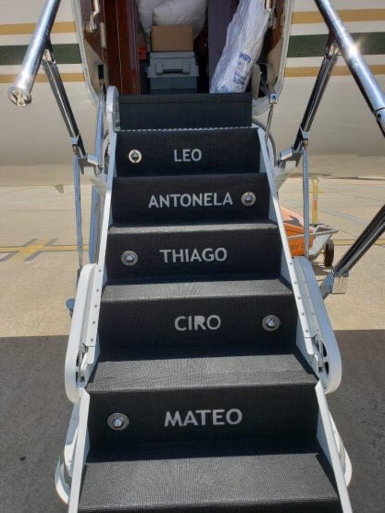 Los lujosos detalles del avión privado con el que Messi llegó a Rosario: está valuado en 15 millones de dólares