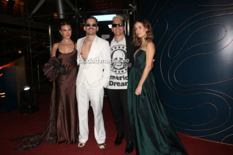 Los mejores looks de los Martín Fierro 2022: las fotos de los famosos que brillaron en la alfombra roja