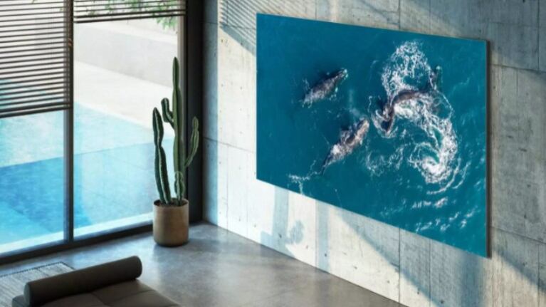 Los nuevos televisores de gama alta de Samsung mejoran la calidad de la imagen e incorporan un hub de entretenimiento