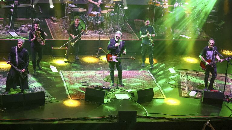 Los Pericos.