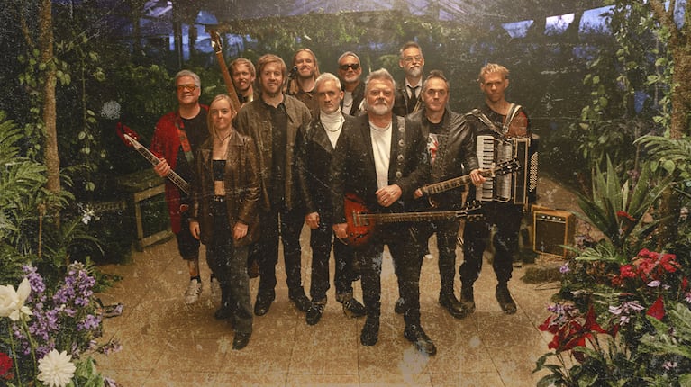 Los Pericos lanzan “Amor Bonsai”, su nuevo adelanto junto a El Plan de la Mariposa