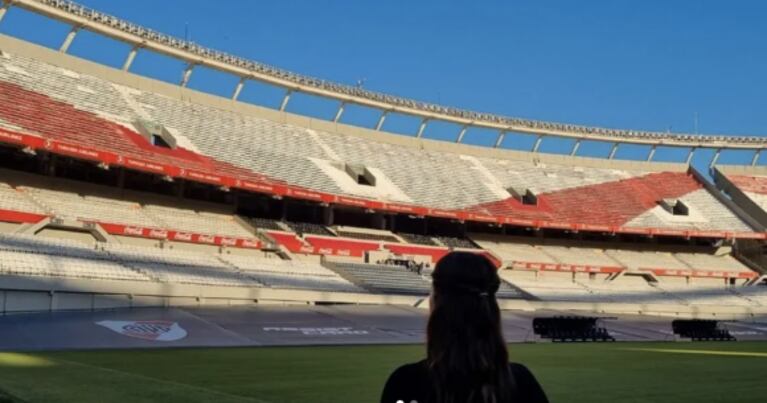 Los posteos de China Suárez desde la cancha de River, donde protagonizó un tenso encuentro con Camila Homs