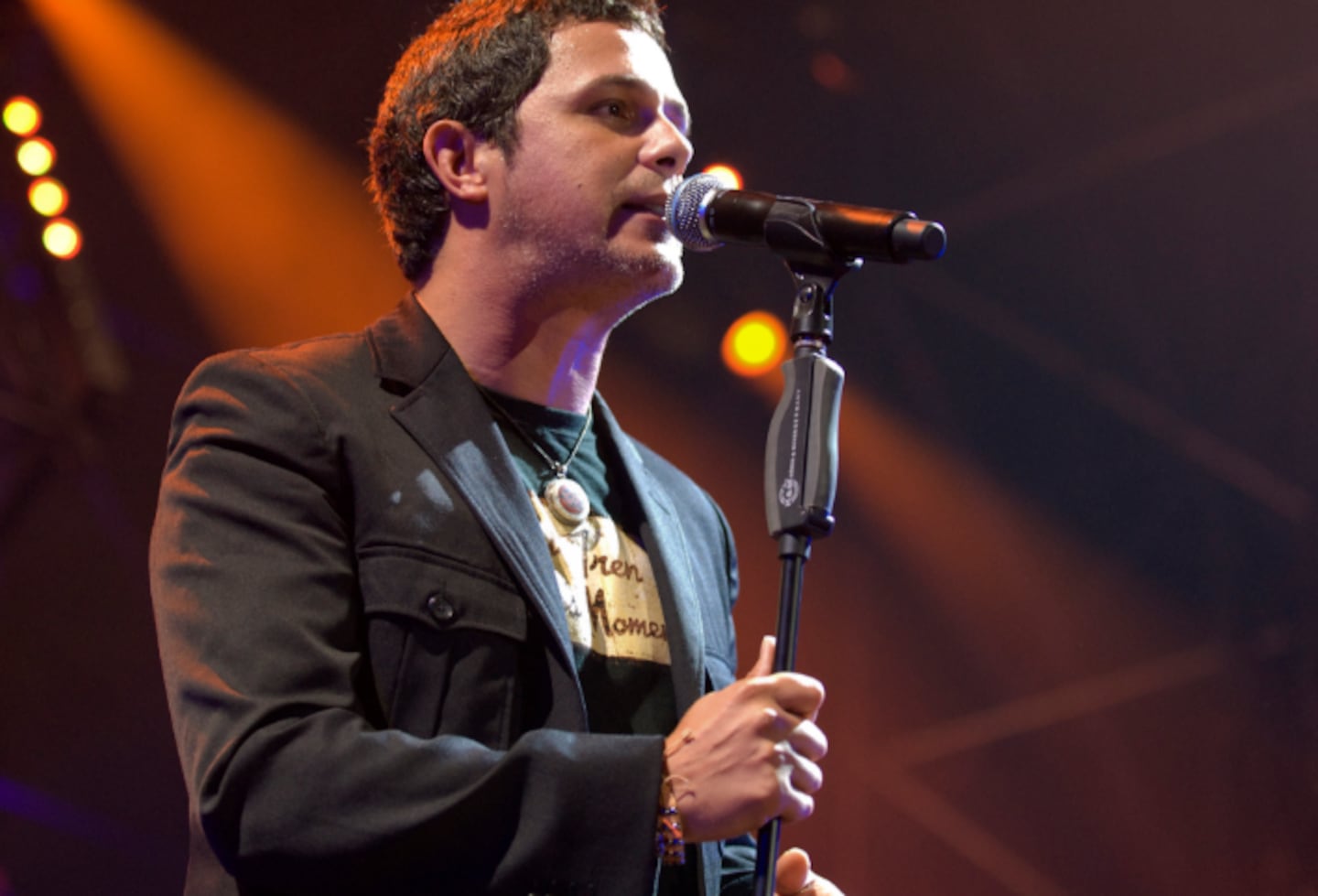 Los premios de Alejandro Sanz: el cantante ha vendido más de 20 millones de discos en el mundo