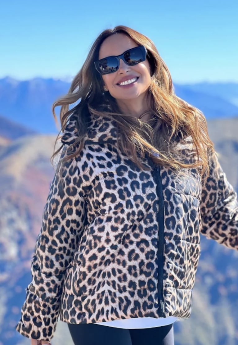 Lourdes Sánchez viajó a Bariloche con Chato Prada y su hijo: "Viaje de egresados"