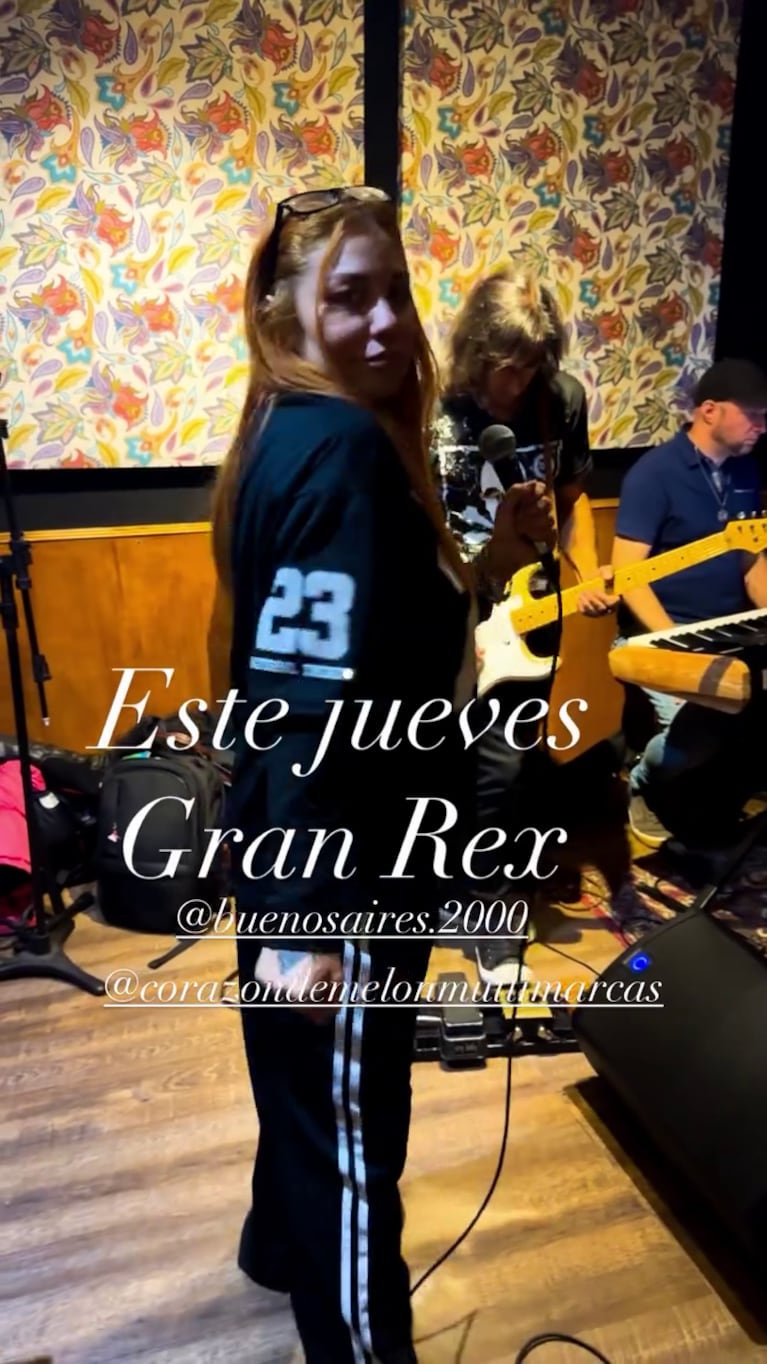 Lowrdez volvió al ensayo tras la detención de Leandro García Gómez. Foto: Captura de video de Instagram Stories (@lowrdez)