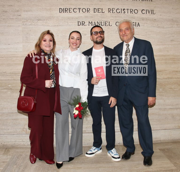 Lucía Galán, Rocío Hazán, Damián Aramendi y Alberto Hazán.. (Foto: Movilpress)