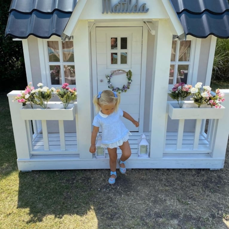 Luciana Salazar le regaló una increíble y costosa "casita de té" a Matilda valuada en 260 mil pesos