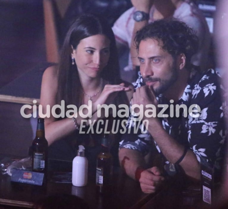 Luciano Cáceres disfrutó una noche a puro romance junto a su nueva novia: las primeras fotos con Belén Riva Roy