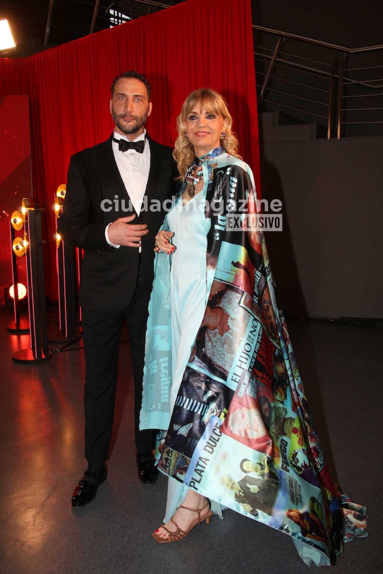 Luciano Cáceres y Teté Coustarot (Foto: Movilpress)