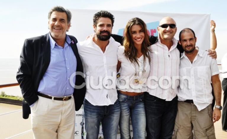 Luciano Castro: nueva peli, más barba y crucero con Sabrina Rojas. (Foto: Jennifer Rubio)