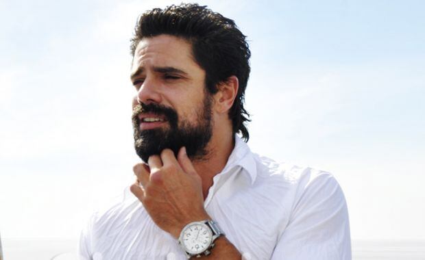 Luciano Castro: nueva peli, más barba y crucero con Sabrina Rojas. (Foto: Jennifer Rubio)