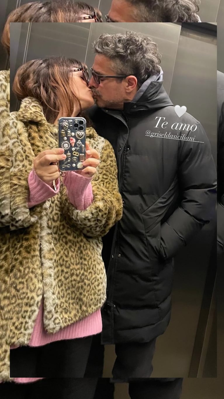 Luciano Castro y Griselda Siciliani, a los besos en el ascensor | Crédito: Instagram @castrolucianook