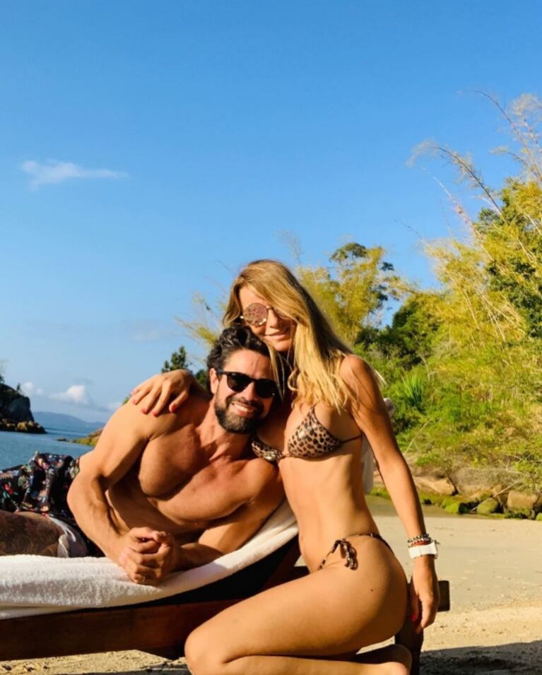 Luciano Castro y Sabrina Rojas, de "mini luna de miel" en Brasil tras el escándalo: "Cómo me gusta verte reír"