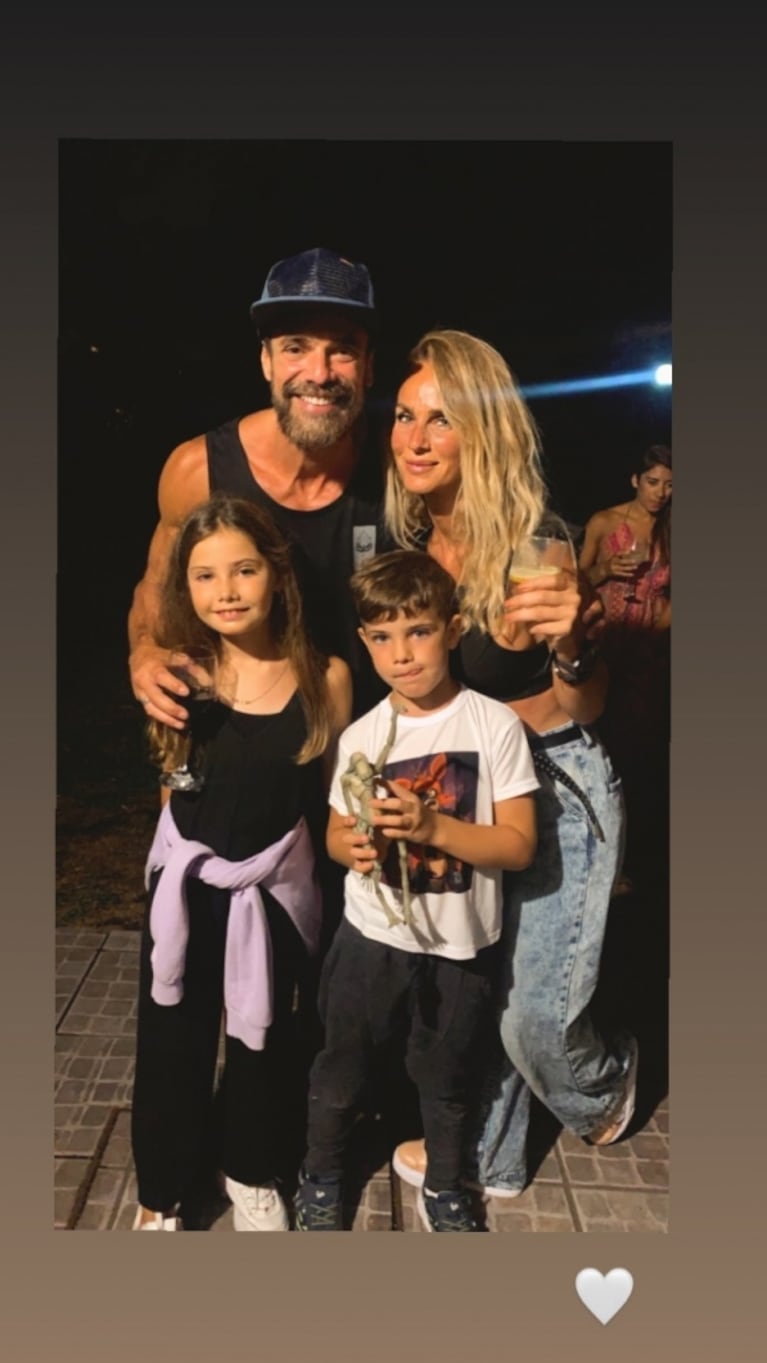 Luciano Castro y Sabrina Rojas, juntos en Navidad tras su separación: las imágenes junto a sus hijos