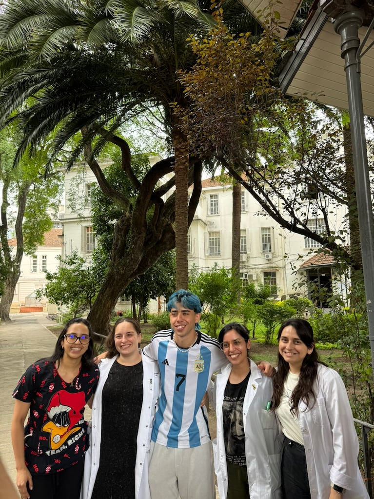 Luck Ra y Spreen visitaron el Hospital Ricardo Gutiérrez