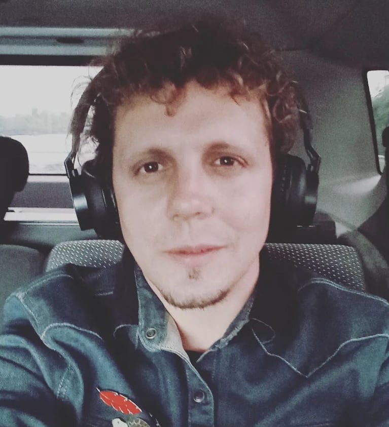 Luego del éxito de Chiquititas, Santiago trabajó en locales de ropa y hasta atendió un bar.