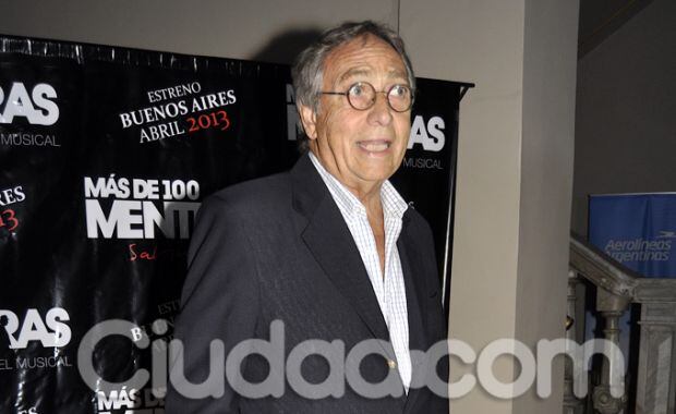 Luis Brandoni fue a ver Más de 100 mentiras. (Foto: Jennifer Rubio-Ciudad.com)