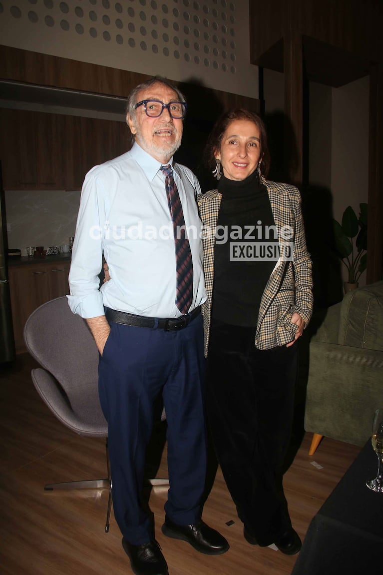 Luis Brandoni fue sorprendido en el teatro en el día de su cumpleaños (Foto: Movilpress).