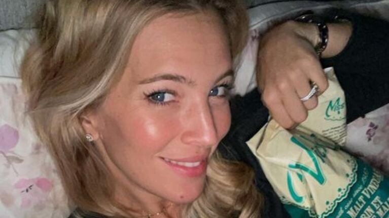 Luisana Lopilato mostró la primera foto de su pancita de embarazada y contó cuál es el antojo que le dio su bebé: Papas fritas