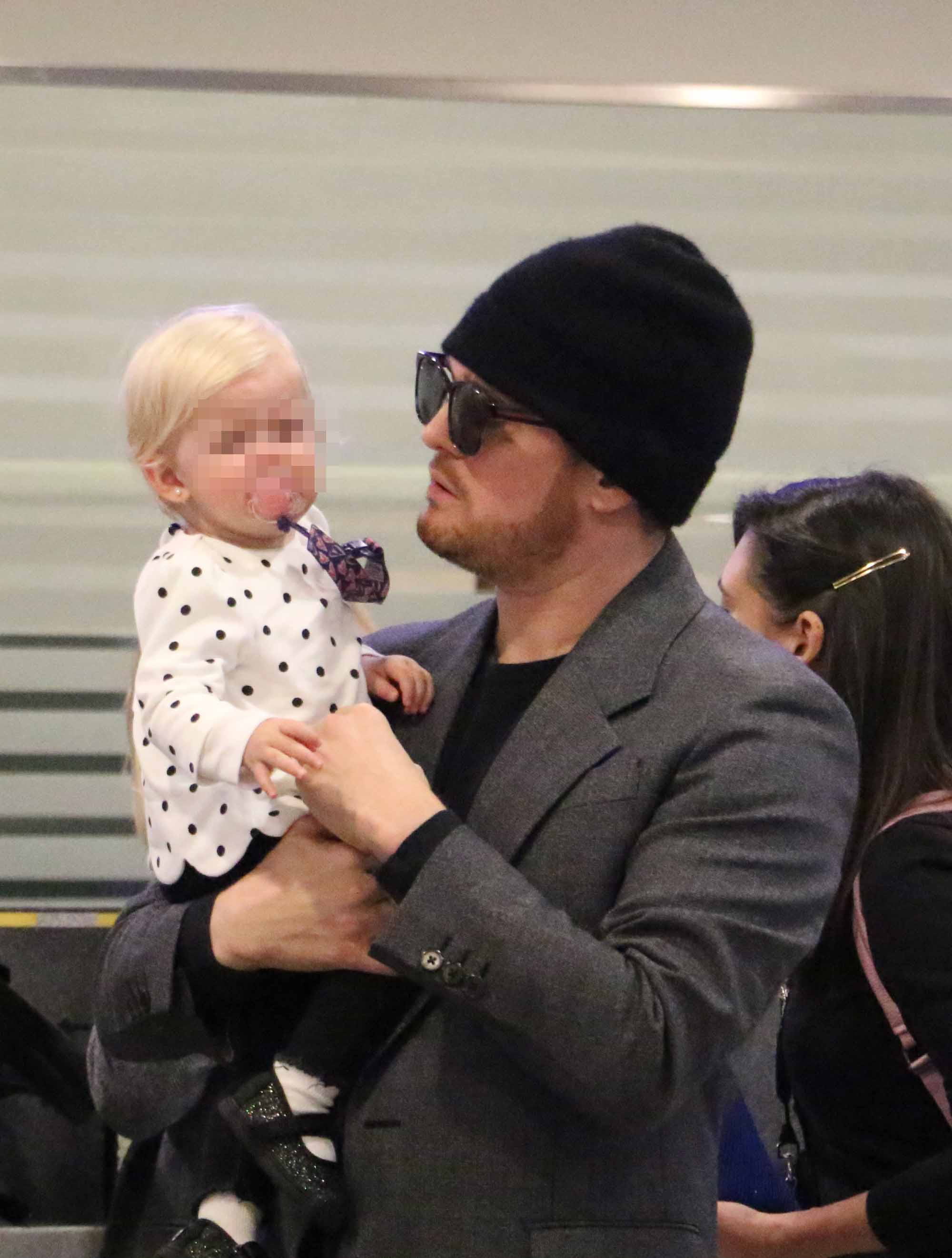 Luisana Lopilato y Michael Bublé regresaron a Canadá con sus hijos, Noah, Elías y Vida. (Foto: Movilpress)