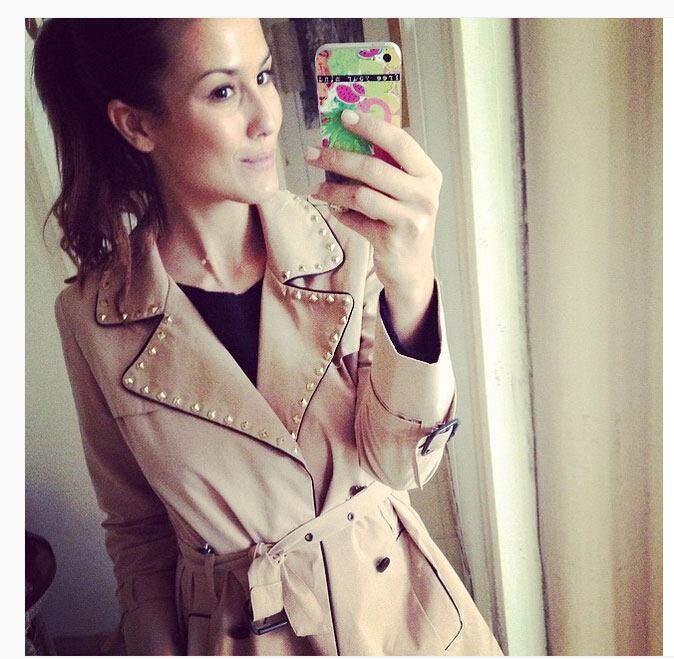 Luli Fernández mostró sus mil y una fundas top de celular (Foto: Instagram)