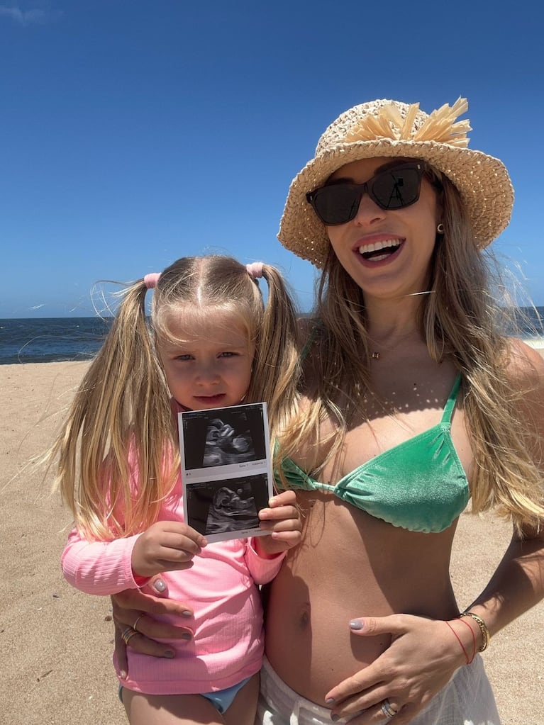 Luly Drozdek y Delfina Nisenbaum presentaron a Santino.